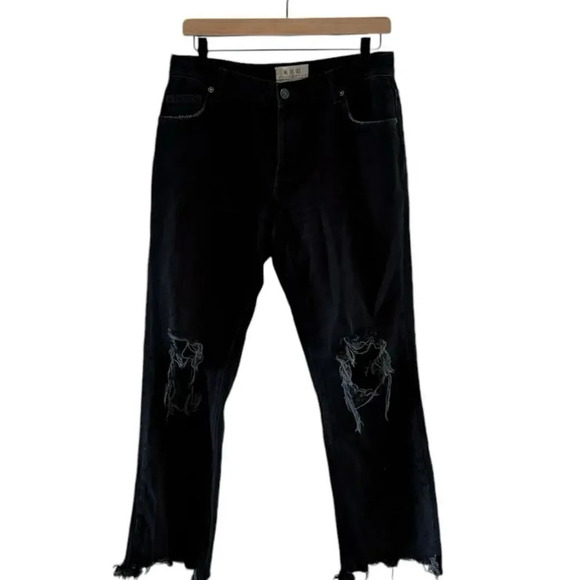 Free People We‎ the Free Maggie Distressed Frayed Hem Button Closure Black Pants - Picture 1 of 7